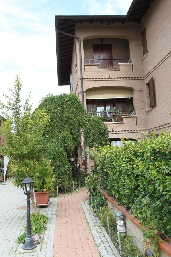 B&B Le Ragazze Sorbara Екстер'єр фото